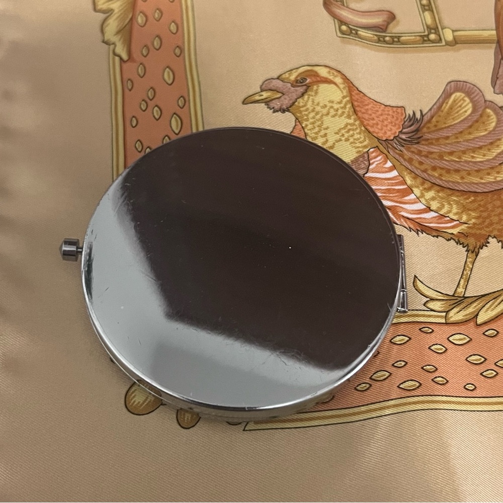 Foldable Compact Makeup Mirror NWT - image 3